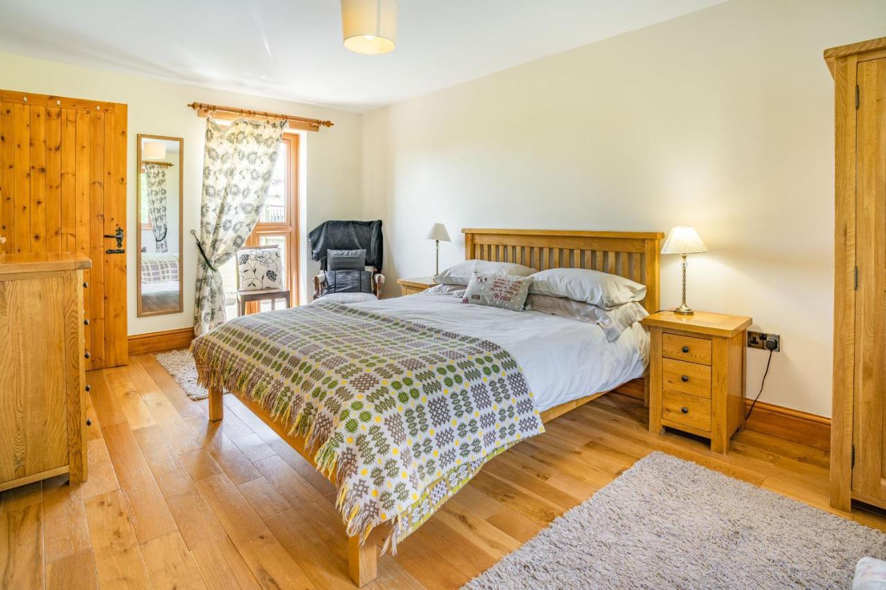 Ysgubor Hir Villa Llanedy Ngoại thất bức ảnh